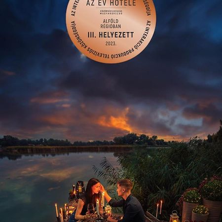 Martoni Resort & Restaurant Szigetszentmarton ภายนอก รูปภาพ