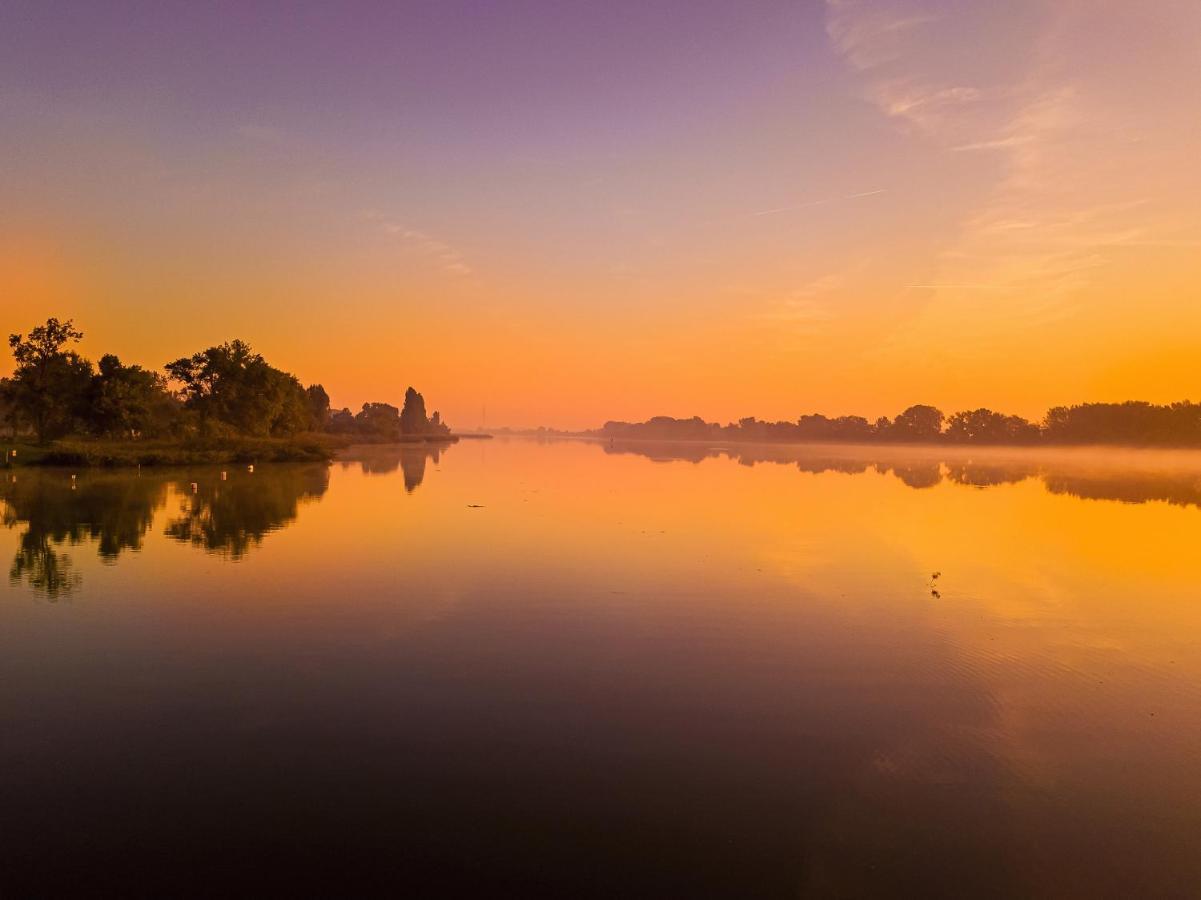 Martoni Resort & Restaurant Szigetszentmarton ภายนอก รูปภาพ