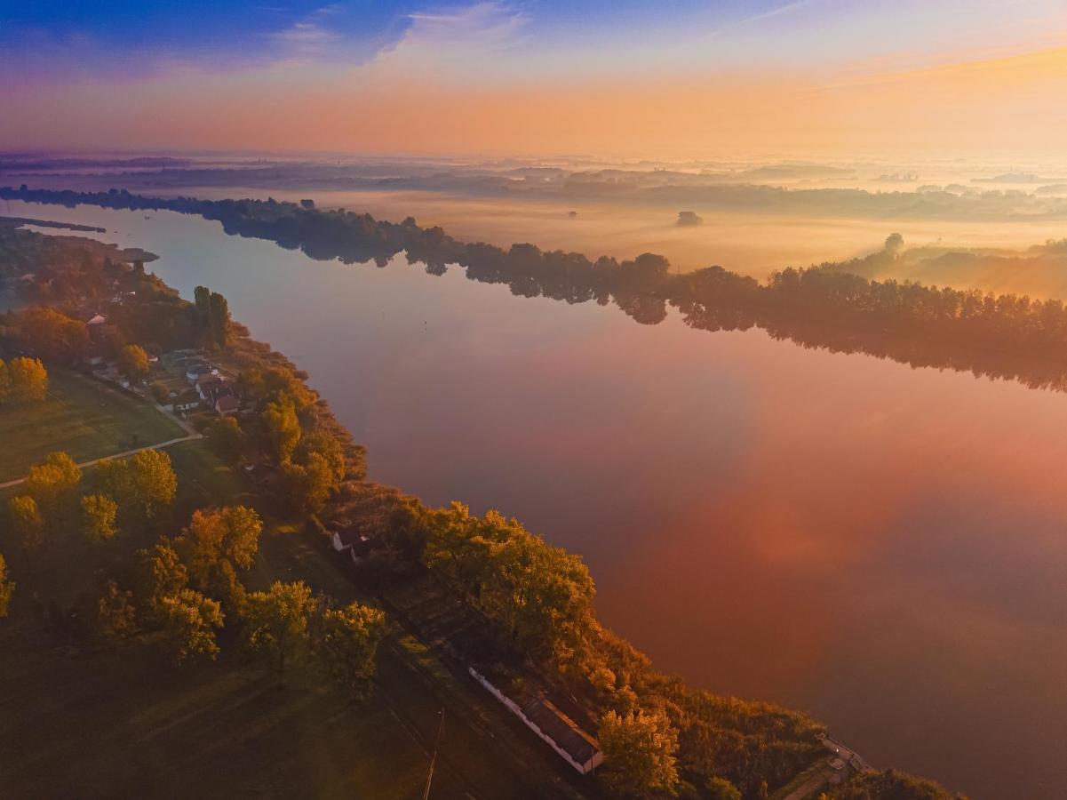 Martoni Resort & Restaurant Szigetszentmarton ภายนอก รูปภาพ