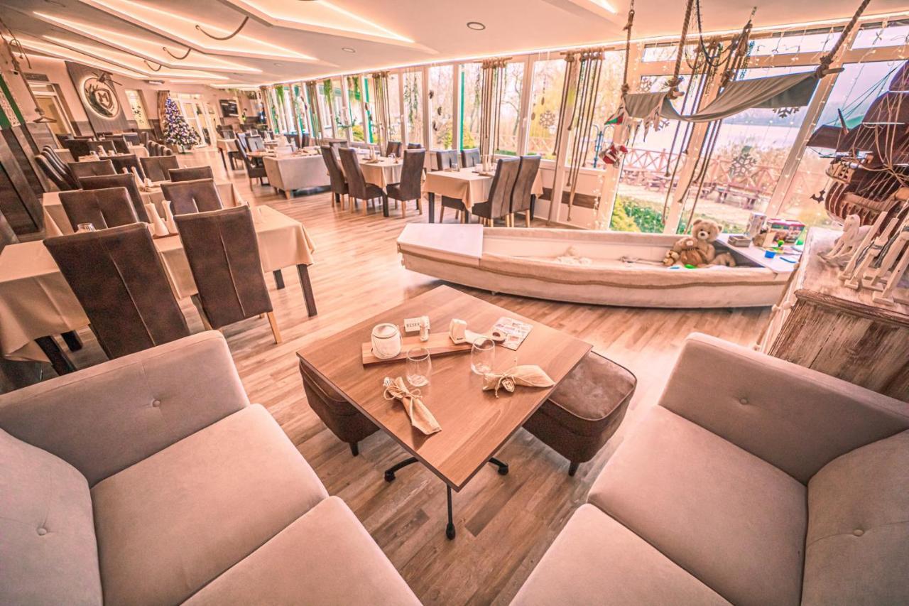 Martoni Resort & Restaurant Szigetszentmarton ภายนอก รูปภาพ